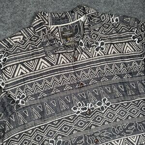 Quiksilver Waterman Mens Hawaiian Shirt XL Tribal Print Short Sleeves